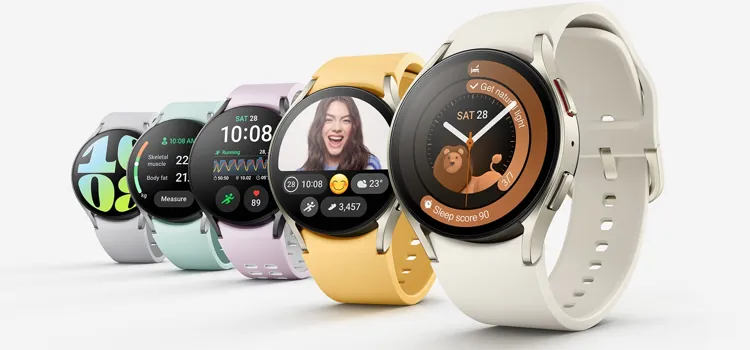 Smartwatch Samsung Galaxy Watch 6 con display Super AMOLED e cinturini colorati in mostra.